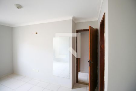 Quarto Suíte 1 de casa de condomínio para alugar com 2 quartos, 65m² em Vila Campanela, São Paulo