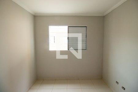 Quarto Suíte 2 de casa de condomínio para alugar com 2 quartos, 65m² em Vila Campanela, São Paulo