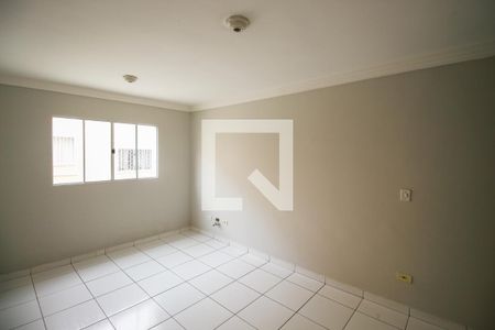 Sala de casa de condomínio para alugar com 2 quartos, 65m² em Vila Campanela, São Paulo