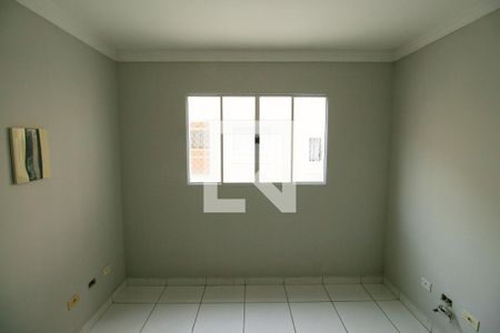 Sala de casa de condomínio para alugar com 2 quartos, 65m² em Vila Campanela, São Paulo