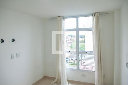 quarto 1 suite de apartamento para alugar com 2 quartos, 58m² em Taquara, Rio de Janeiro