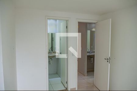 quarto 1 suite de apartamento para alugar com 2 quartos, 58m² em Taquara, Rio de Janeiro