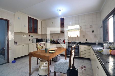 Casa à venda com 520m², 4 quartos e sem vagaCozinha