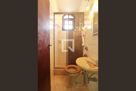 Casa à venda com 520m², 4 quartos e sem vagaBanheiro do Cômodo Extra superior