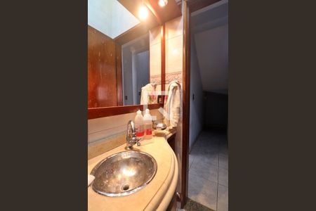 Casa à venda com 520m², 4 quartos e sem vagaLavabo