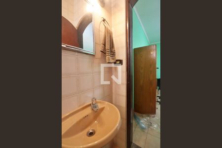 Casa à venda com 520m², 4 quartos e sem vagaBanheiro do Cômodo Extra superior