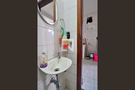 Casa à venda com 520m², 4 quartos e sem vagaBanheiro de serviço