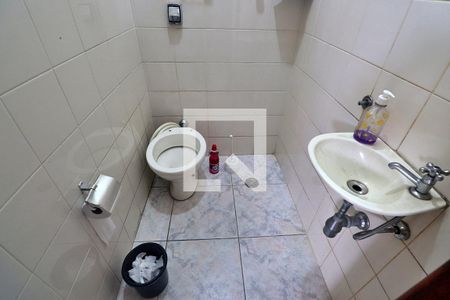 Casa à venda com 520m², 4 quartos e sem vagaBanheiro de serviço