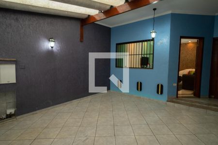 Casa à venda com 199m², 3 quartos e 2 vagas Casa à venda com 199m², 3 quartos e 2 vagasGaragem