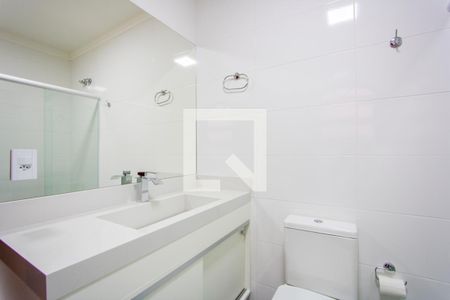 Casa à venda com 320m², 3 quartos e 5 vagas Casa à venda com 320m², 3 quartos e 5 vagasBanheiro do quarto 2