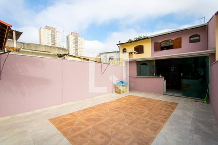 Casa à venda com 320m², 3 quartos e 5 vagas Casa à venda com 320m², 3 quartos e 5 vagasQuintal