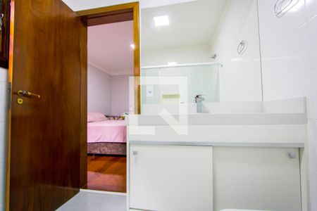 Casa à venda com 320m², 3 quartos e 5 vagas Casa à venda com 320m², 3 quartos e 5 vagasBanheiro do quarto 2