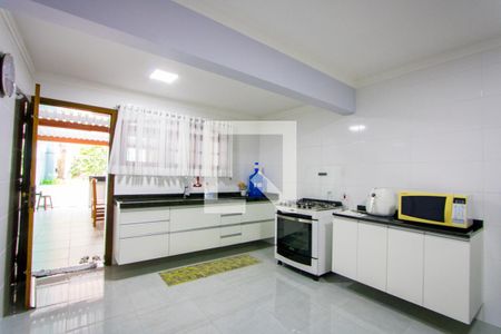 Casa à venda com 320m², 3 quartos e 5 vagas Casa à venda com 320m², 3 quartos e 5 vagasCozinha