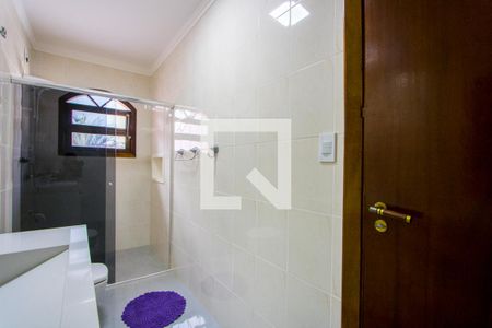 Casa à venda com 320m², 3 quartos e 5 vagas Casa à venda com 320m², 3 quartos e 5 vagasBanheiro do quarto 3