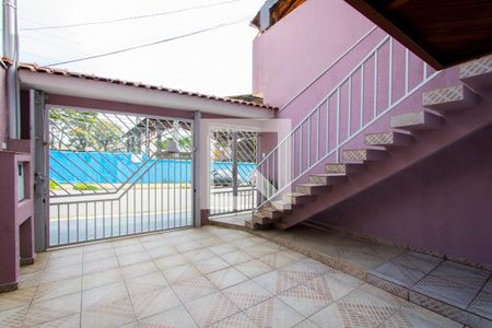 Casa à venda com 320m², 3 quartos e 5 vagas Casa à venda com 320m², 3 quartos e 5 vagasGaragem