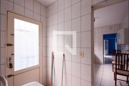 Casa à venda com 85m², 2 quartos e 6 vagas Casa à venda com 85m², 2 quartos e 6 vagasÁrea de Serviço