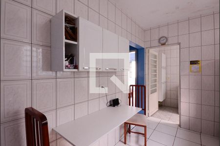 Casa à venda com 85m², 2 quartos e 6 vagas Casa à venda com 85m², 2 quartos e 6 vagasCozinha