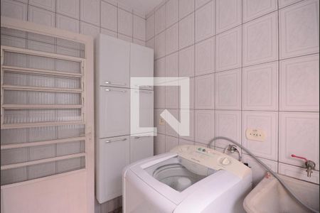 Casa à venda com 85m², 2 quartos e 6 vagas Casa à venda com 85m², 2 quartos e 6 vagasÁrea de Serviço