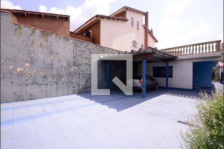 Casa à venda com 85m², 2 quartos e 6 vagas Casa à venda com 85m², 2 quartos e 6 vagasGaragem