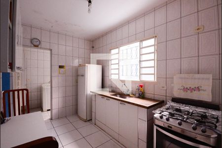 Casa à venda com 85m², 2 quartos e 6 vagas Casa à venda com 85m², 2 quartos e 6 vagasCozinha