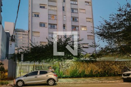 Apartamento à venda com 105m², 3 quartos e 1 vaga Apartamento à venda com 105m², 3 quartos e 1 vagaFachada