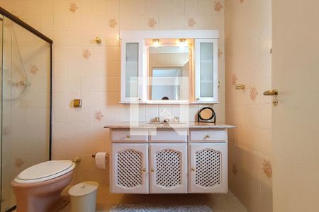 Apartamento à venda com 105m², 3 quartos e 1 vaga Apartamento à venda com 105m², 3 quartos e 1 vagaBanheiro da Suíte 1