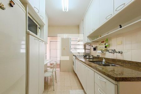 Apartamento à venda com 105m², 3 quartos e 1 vaga Apartamento à venda com 105m², 3 quartos e 1 vagaCozinha