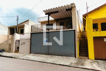 Casa à venda com 250m², 4 quartos e 2 vagasFachada