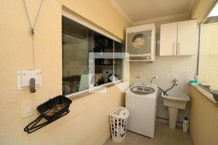 Casa à venda com 165m², 3 quartos e 3 vagasÁrea de Serviço