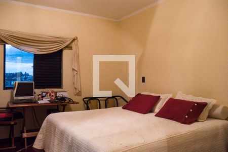 Apartamento à venda com 130m², 3 quartos e 2 vagasSuíte