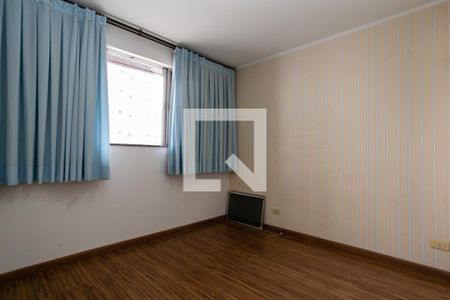 Casa à venda com 600m², 4 quartos e 5 vagas Casa à venda com 600m², 4 quartos e 5 vagasQuarto 2