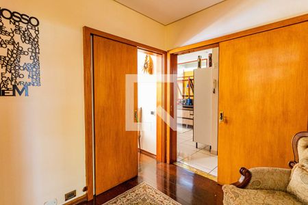 Casa à venda com 350m², 4 quartos e 3 vagasHall