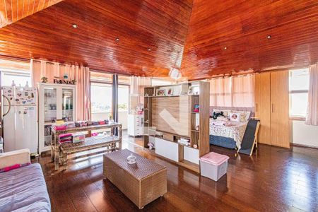 Casa à venda com 350m², 4 quartos e 3 vagasSuite 4