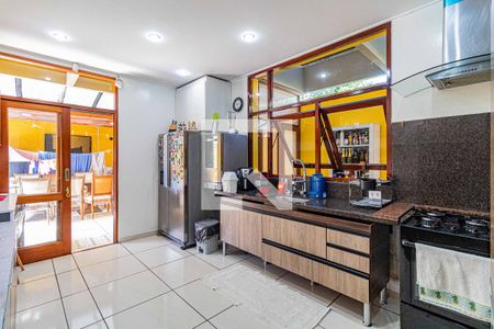 Casa à venda com 350m², 4 quartos e 3 vagasCozinha