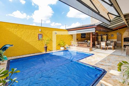 Casa à venda com 350m², 4 quartos e 3 vagasPiscina