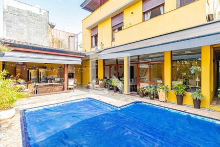 Casa à venda com 350m², 4 quartos e 3 vagasPiscina