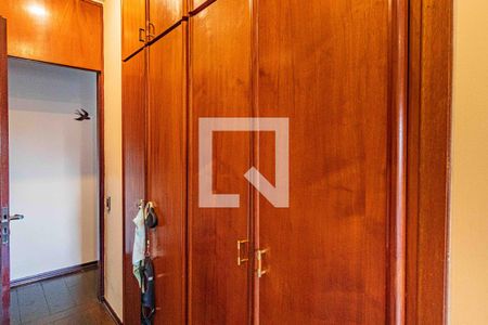 Casa à venda com 350m², 4 quartos e 3 vagasSuite 4 - Armário