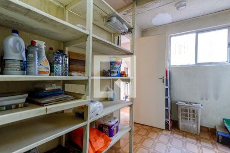 Casa à venda com 130m², 2 quartos e 2 vagasQuarto de Serviço
