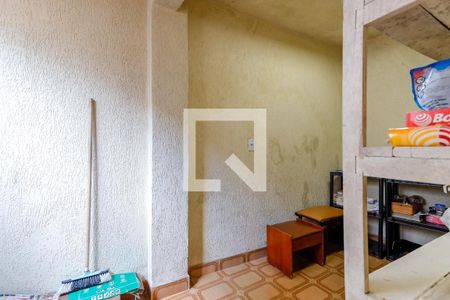 Casa à venda com 130m², 2 quartos e 2 vagasQuarto de Serviço