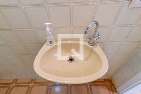 Casa à venda com 130m², 2 quartos e 2 vagasBanheiro de Serviço