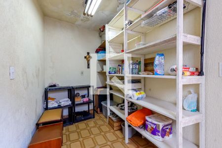 Casa à venda com 130m², 2 quartos e 2 vagasQuarto de Serviço