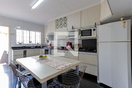 Casa à venda com 130m², 2 quartos e 2 vagasCozinha