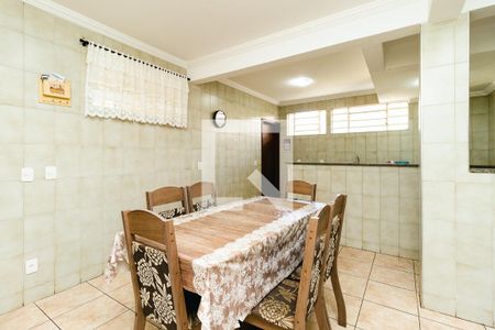 Casa à venda com 280m², 5 quartos e 6 vagasCopa