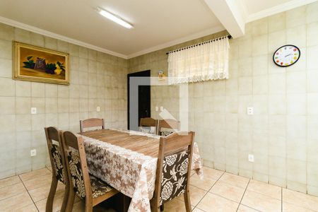 Casa à venda com 280m², 5 quartos e 6 vagasCopa