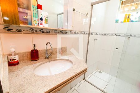 Casa à venda com 280m², 5 quartos e 6 vagasBanheiro