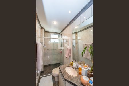 Apartamento à venda com 115m², 4 quartos e 2 vagas Apartamento à venda com 115m², 4 quartos e 2 vagasBanheiro Social