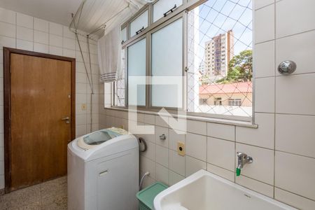 Apartamento à venda com 115m², 4 quartos e 2 vagas Apartamento à venda com 115m², 4 quartos e 2 vagasÁrea de Serviço