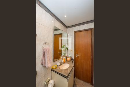 Apartamento à venda com 115m², 4 quartos e 2 vagas Apartamento à venda com 115m², 4 quartos e 2 vagasBanheiro Social