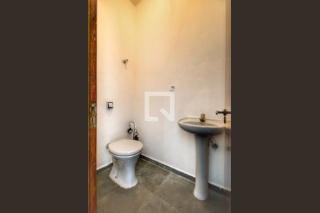 Casa à venda com 67m², 3 quartos e sem vagaLavabo