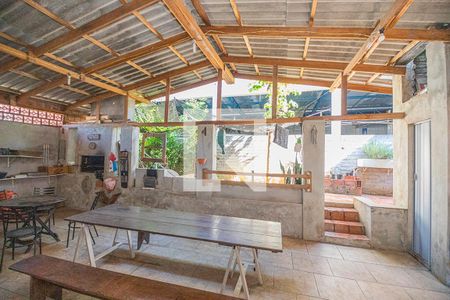 Casa à venda com 159m², 3 quartos e 2 vagas Casa à venda com 159m², 3 quartos e 2 vagasÁrea Externa